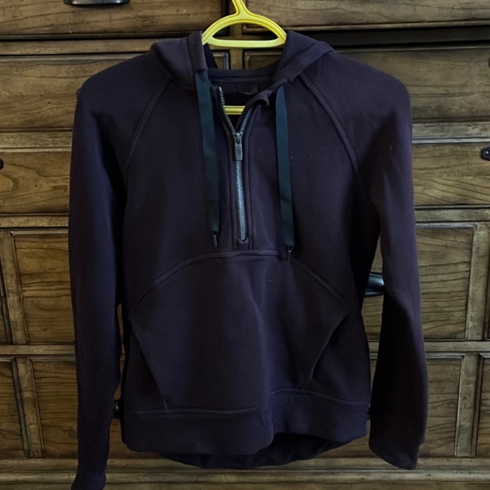 Lululemon Catch a Moment Pullover